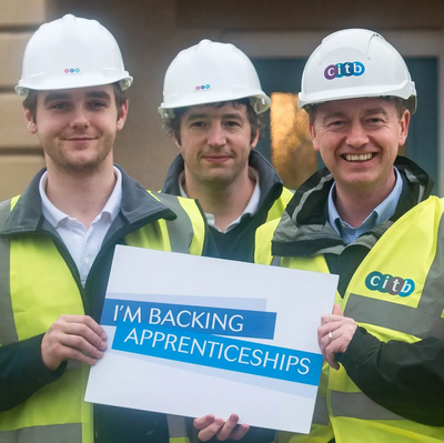 Tim Farron MP visits apprentices on local housing development