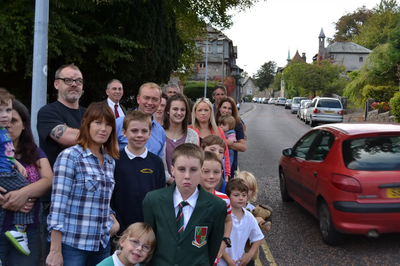 South Lakes MP Tim Farron  joined with local residents and councillors Giles Archibald and Phil Dixon on Friday to try and curb speeding on Gillinggate and Fellside.