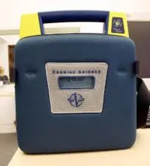 South Lakes MP Tim Farron has praised local councillors Colin Jones and Clare Feeney-Johnson for securing funds to install lifesaving equipment. Both councillors have secured a defibrillator each for Kendal and Windermere.